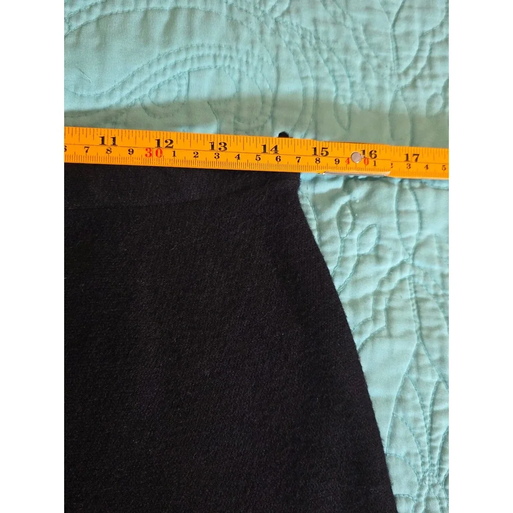 Aaeda Black Knit Mini Skirt Floral Embroidery Viscose Blend Size M